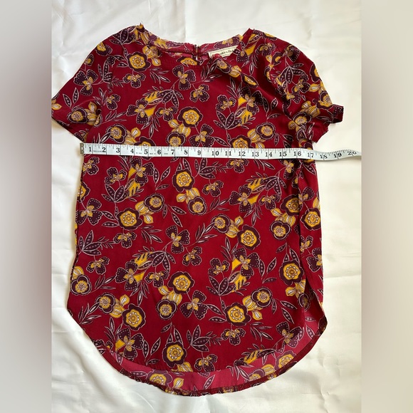 Abercrombie & Fitch Women Maroon Floral Short Sleeve Top Polyester Size XS EUC - Picture 8 of 8